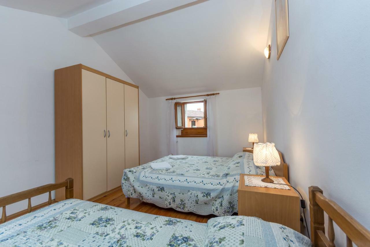 Nilda 2 Appartement Funtana Buitenkant foto